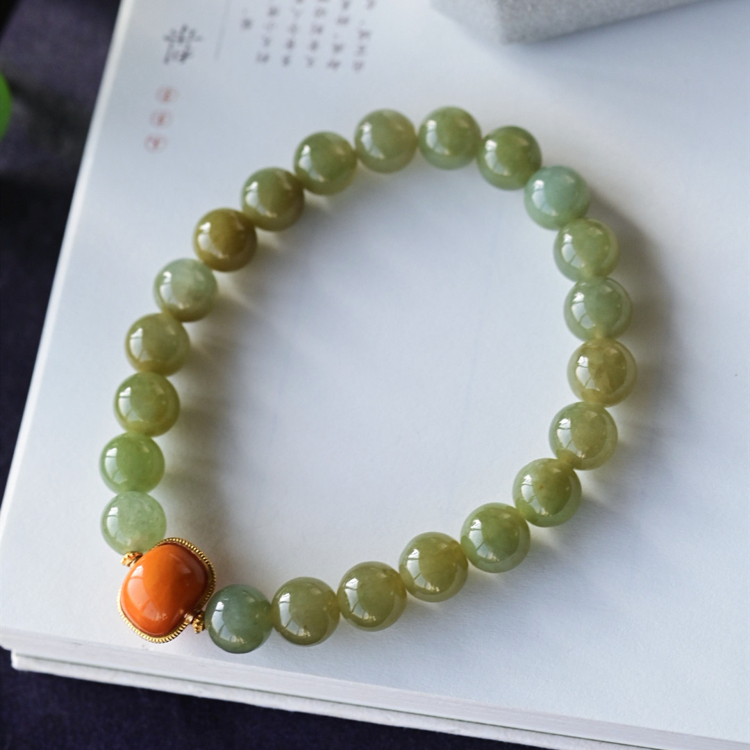 一斤钻戒 天然缅甸A货翡翠手串 冰黄翡圆珠串 18k金蜜蜡