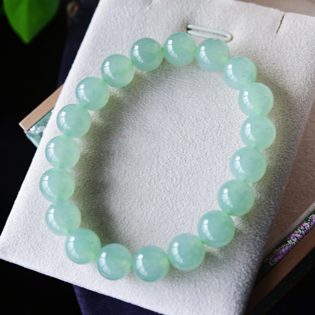 一斤钻戒 天然缅甸A货翡翠手串 冰种清爽绿翡翠圆珠串