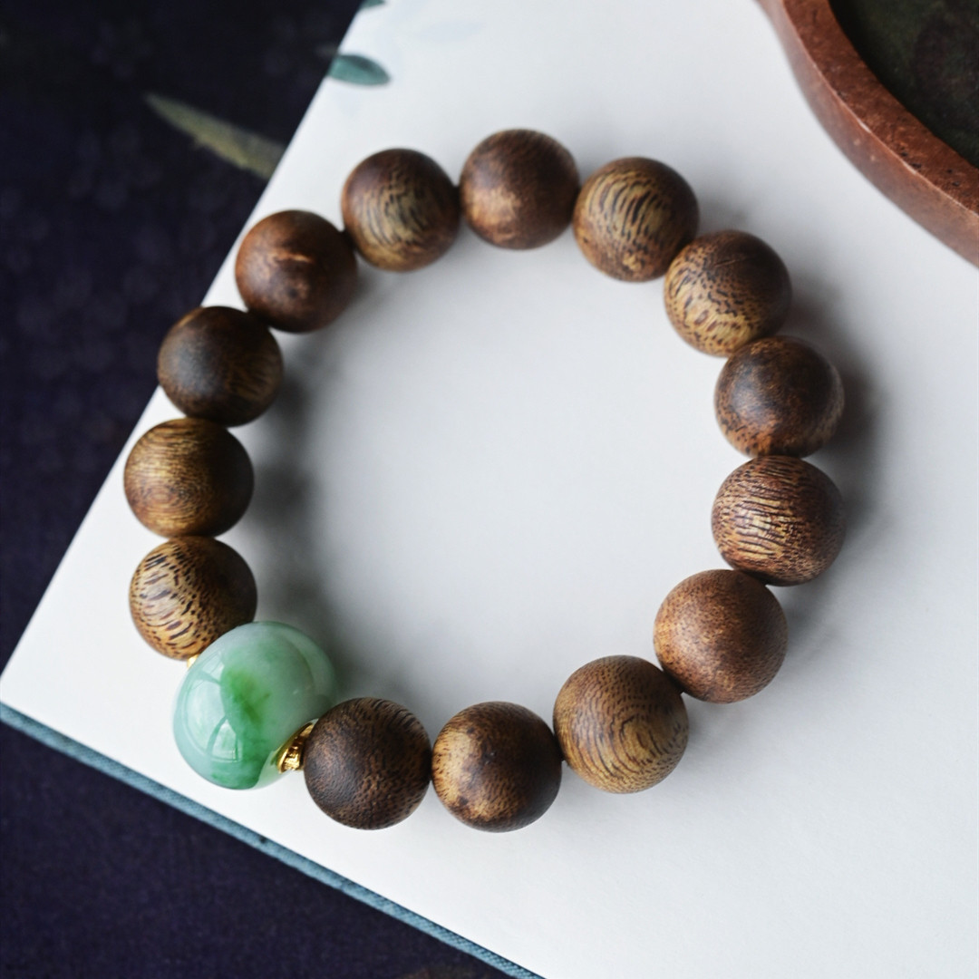 一斤钻戒 天然缅甸A货翡翠大珠搭配天然沉香手串 18K金 古朴百搭