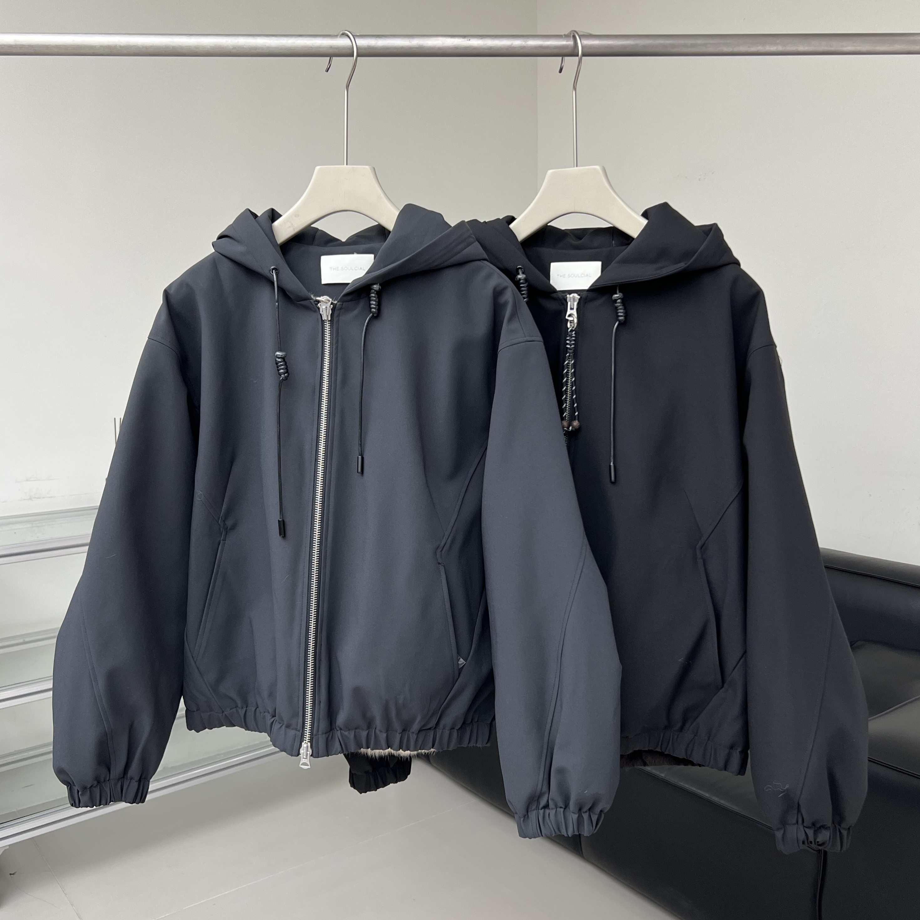 冬季轻奢兔毛内胆短款连帽鹅绒服男 小众立体裁剪宽松廓形羽绒服