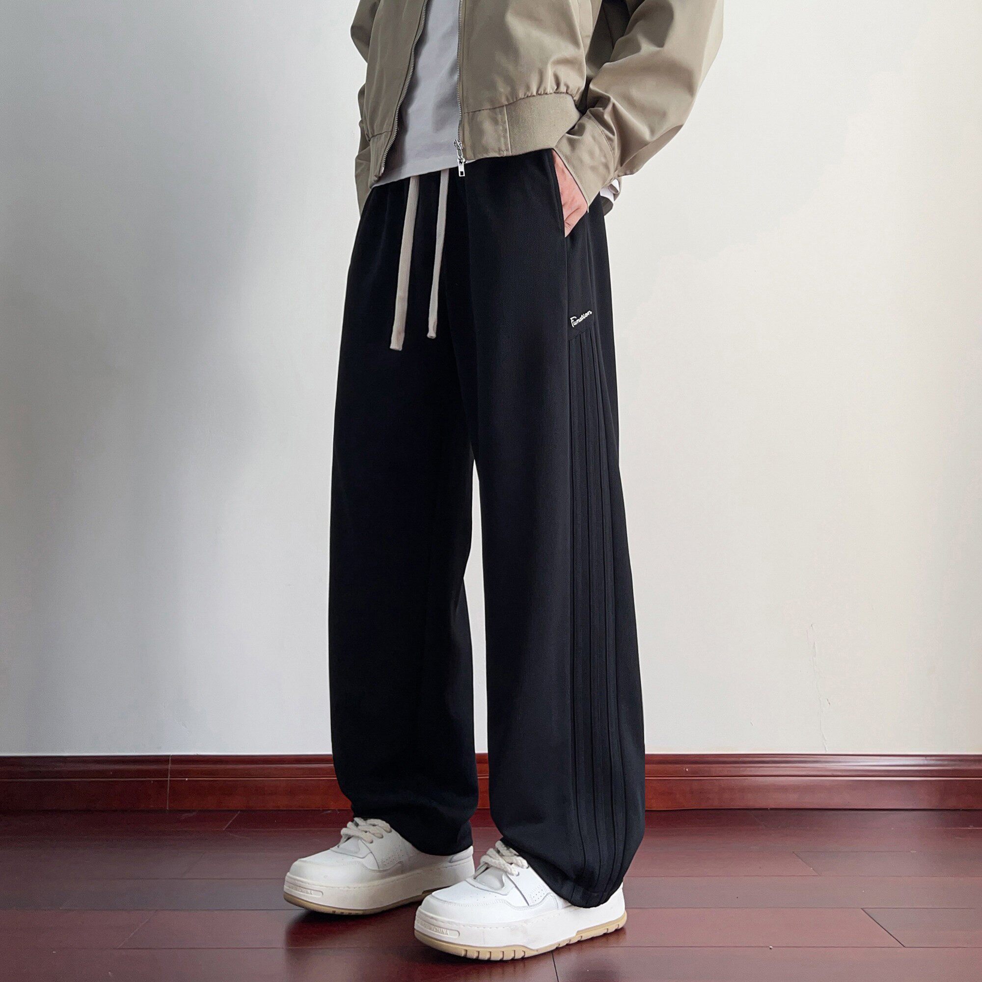 卫裤男生秋冬季新款运动休闲青少年加绒加厚中学生直筒长裤子男装