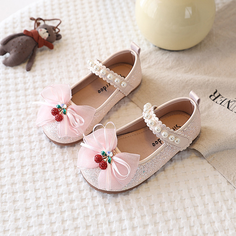 新款女童方口鞋韩版演出鞋公主表演单鞋软底防滑皮鞋舒适童鞋,童鞋/婴儿鞋/亲子鞋,皮鞋,淘宝优惠券,粉丝福利购,淘宝优惠卷