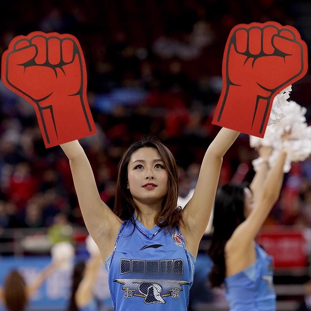 运动会入场创意道具拳头手套啦啦队加油助威开幕式马拉松气氛手势