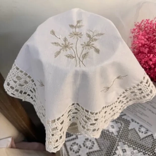 V106   玻璃纱手绣桌布