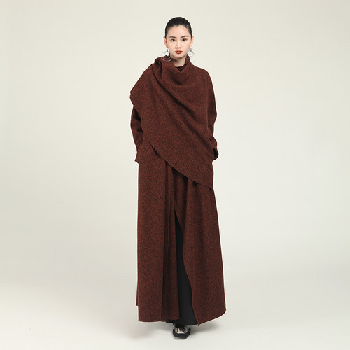 羊毛呢子长款人字纹大衣