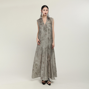 HAN夏季 海边度假仙印花A字型长款 MIA 新品 大摆连衣裙 V领无袖 长款