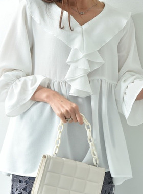 日单品牌春夏新款优雅灵动荷叶领松紧腰喇叭袖麻调雪纺衫女28761