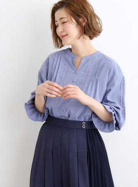 日单秋季新品甜美文艺范V领纽扣镂空绣花喇叭袖七分袖衬衫女30902