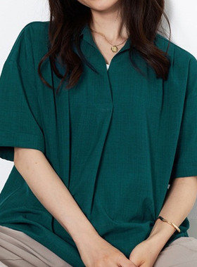 日单品牌夏季新款休闲百搭翻边V领套头凉感麻调卷边短袖小衫29206