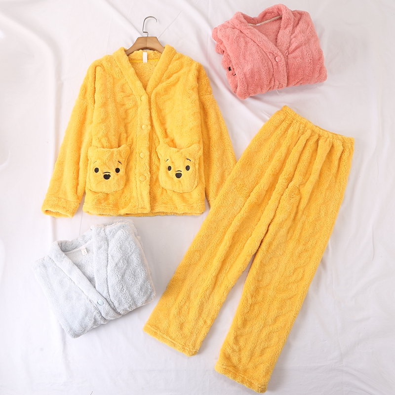 卡通珊瑚绒亲肤舒适保暖家居服