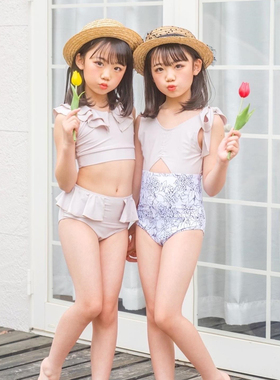 日单童装夏季亲肤舒适松紧荷叶边短款泳衣+印花泳裤套装女26687
