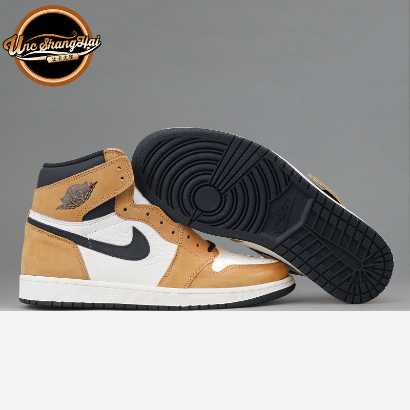 北卡大学 Air Jordan 1 AJ1年度新秀 黑白棕脚趾黄麂皮555088-700