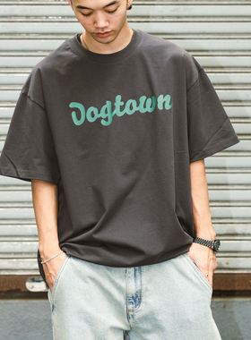 DOGTOWN艺术字体南京印花基础胸前LOGO短袖T恤全棉宽松短袖TEE