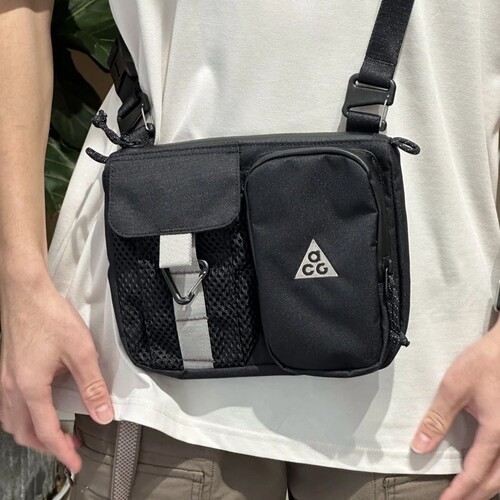 耐克 Nike ACG 夏季户外收纳魔术贴拉链口袋斜挎包 HJ8180-010