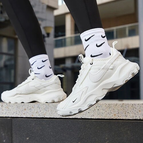 耐克 Nike TC 7900 女子小白鞋运动休闲鞋 DD9682-100