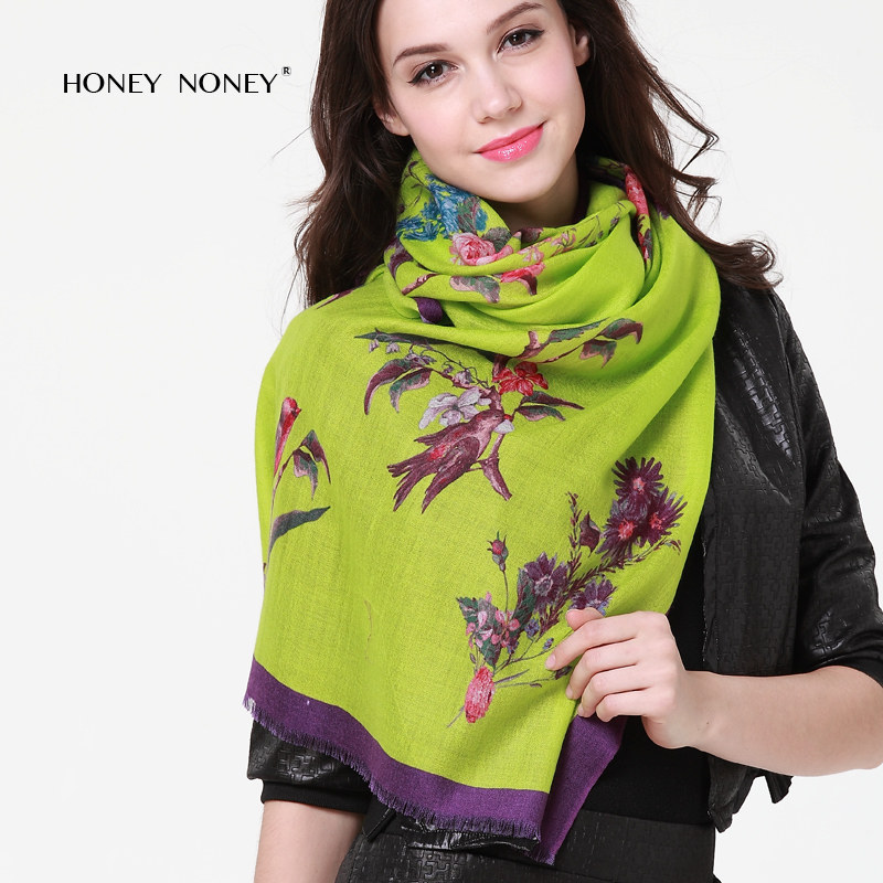 哈妮秋冬女式80支数码喷绘印花保暖女士羊毛长款围巾披肩写意花鸟