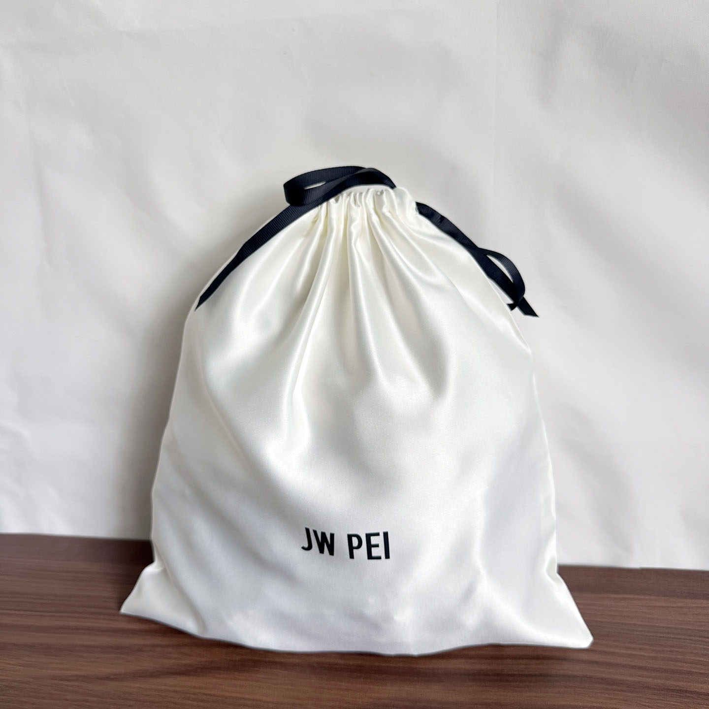 大小号包包防尘收纳袋绸面丝滑衣物防尘袋衣物抽绳抽绳整理包内袋,收纳整理,其他收纳袋,淘宝优惠券,粉丝福利购,淘宝优惠卷