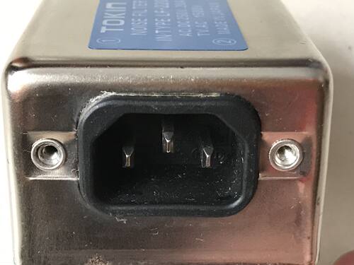 日本TOKIN电源AC插座 滤波器LF-220N 250V20A 噪声抑制电源滤波器