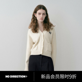 N540222603C10 手工钩针字母V领开衫 DIRECTION