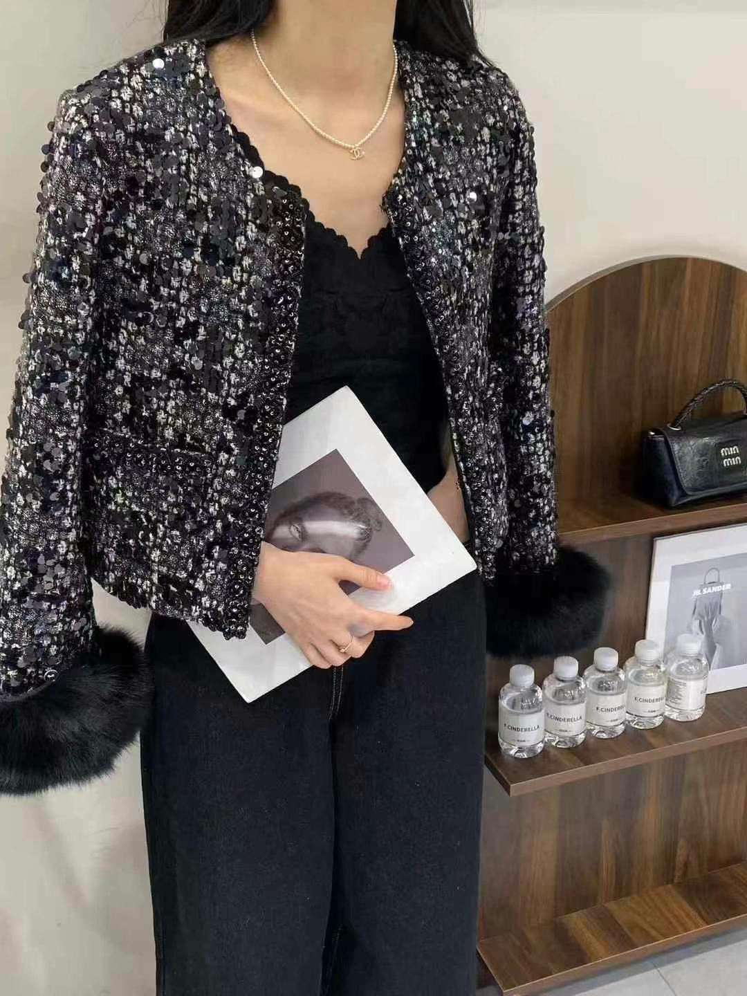 钉珠亮片小香风羽绒外套女2024冬季轻奢粗花呢欧货黑色赫本质高端