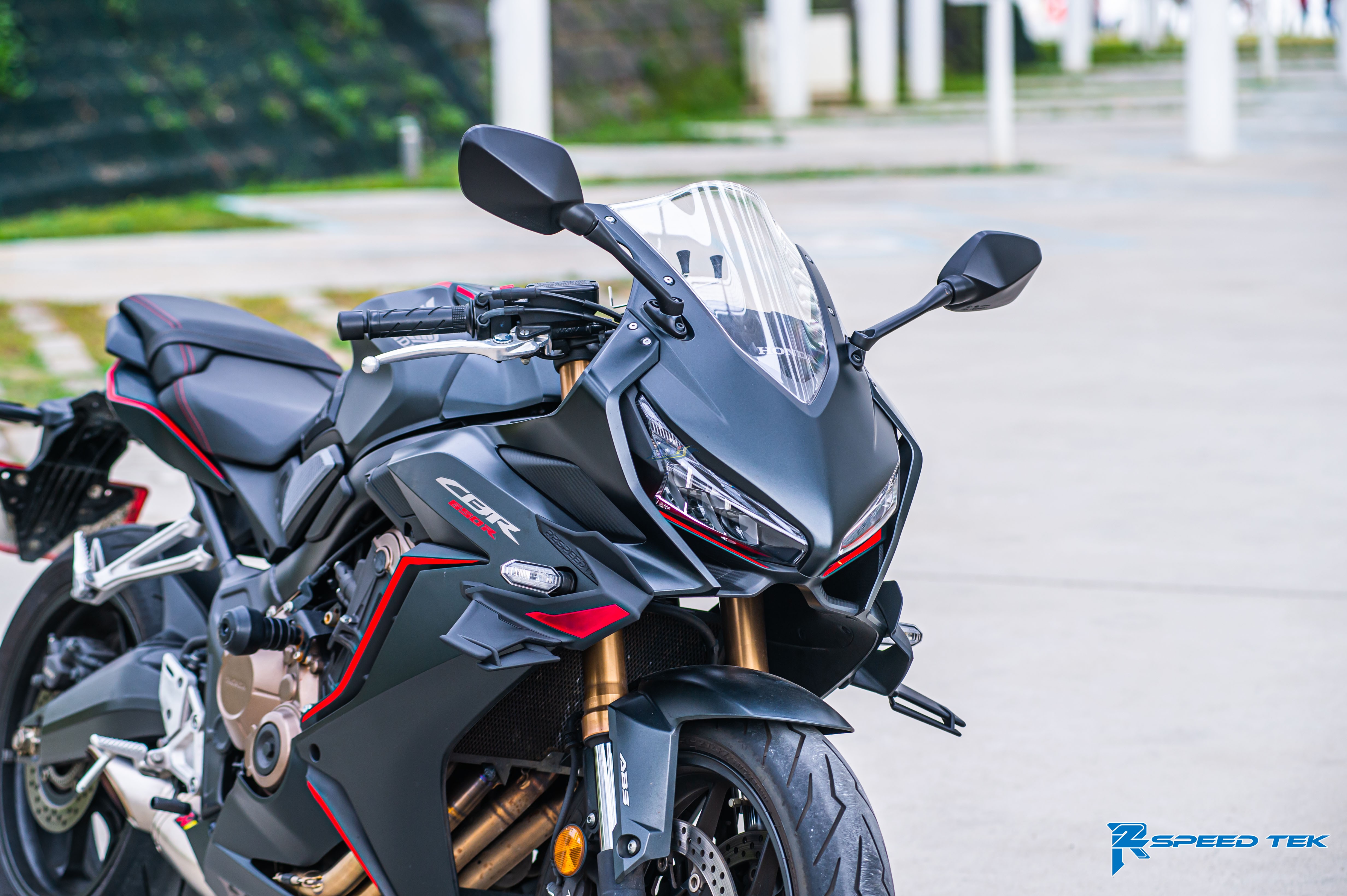 台湾R2Speed改装CBR650R定风翼