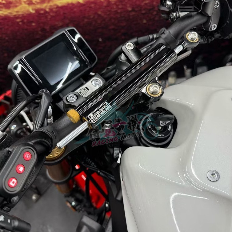 雅马哈XSR900改装防甩头钛尺底座