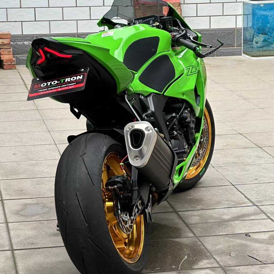 改装忍者ZX6R短尾后车牌照架