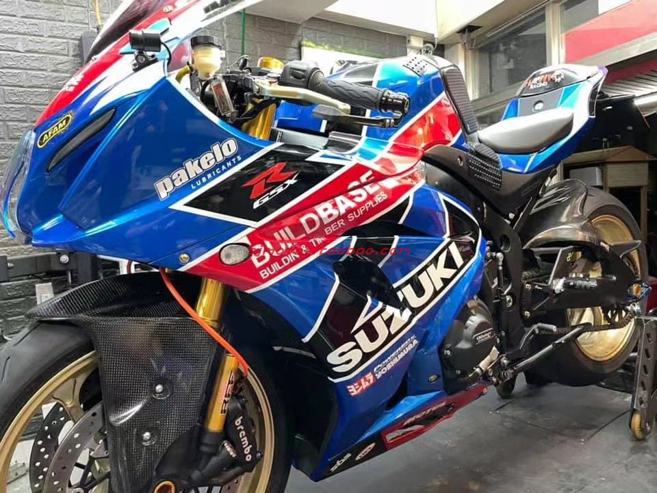 铃木GSXR1000改装加路达刹车油管