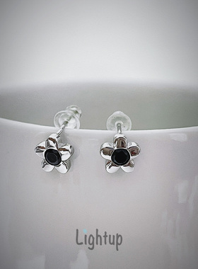 通体925纯银小花耳钉冷淡风精致高级感气质通勤bi备～自留耳环