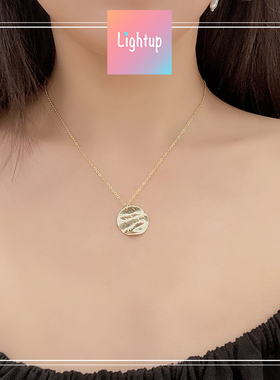 褶皱金属圆牌项链女欧美ins风简约百搭凹凸质感金色黄铜锁骨链