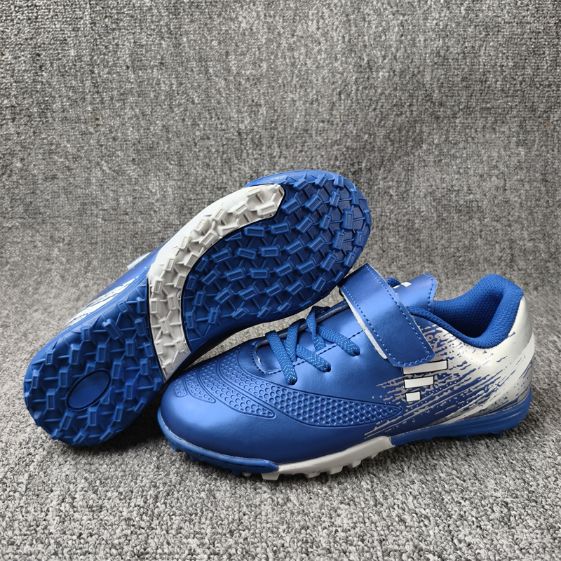 外贸TF碎丁足球训练鞋男女孩中小学生魔术贴粘扣鞋蓝初学者人造草