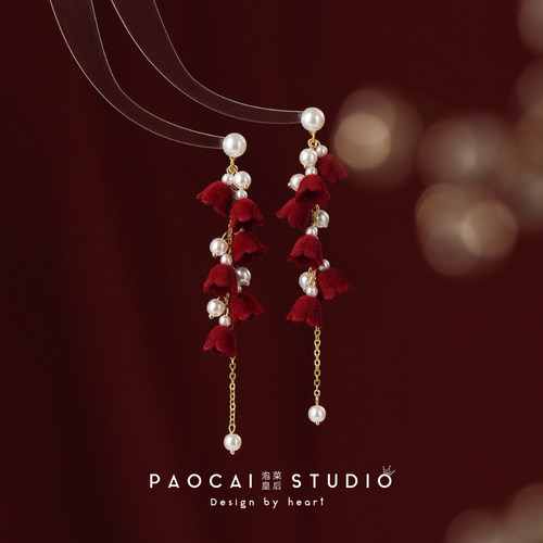 新年红色风铃花朵耳钉