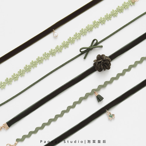 墨绿的森林丝绒锁骨链