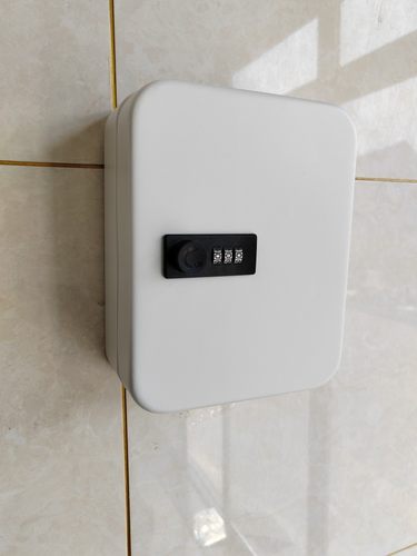 家用办公壁挂式汽车钥匙金属