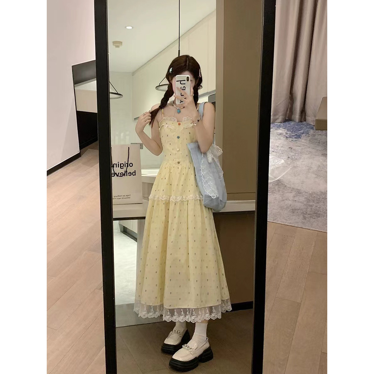 糖果甜心法式温柔风长裙女夏季收腰显瘦蕾丝拼接甜美吊带连衣裙女