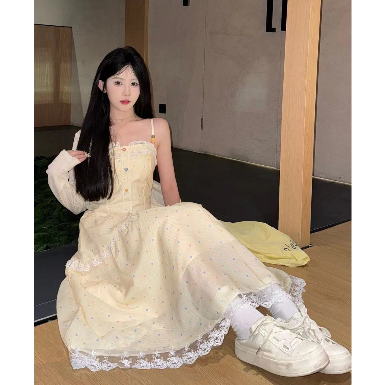 糖果甜心法式温柔风长裙女夏季收腰显瘦蕾丝拼接甜美吊带连衣裙女