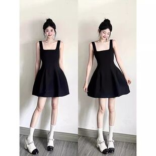 赫本风收腰小黑短裙子 高级法式 法式 绝美甜辣黑色吊带连衣裙女夏季