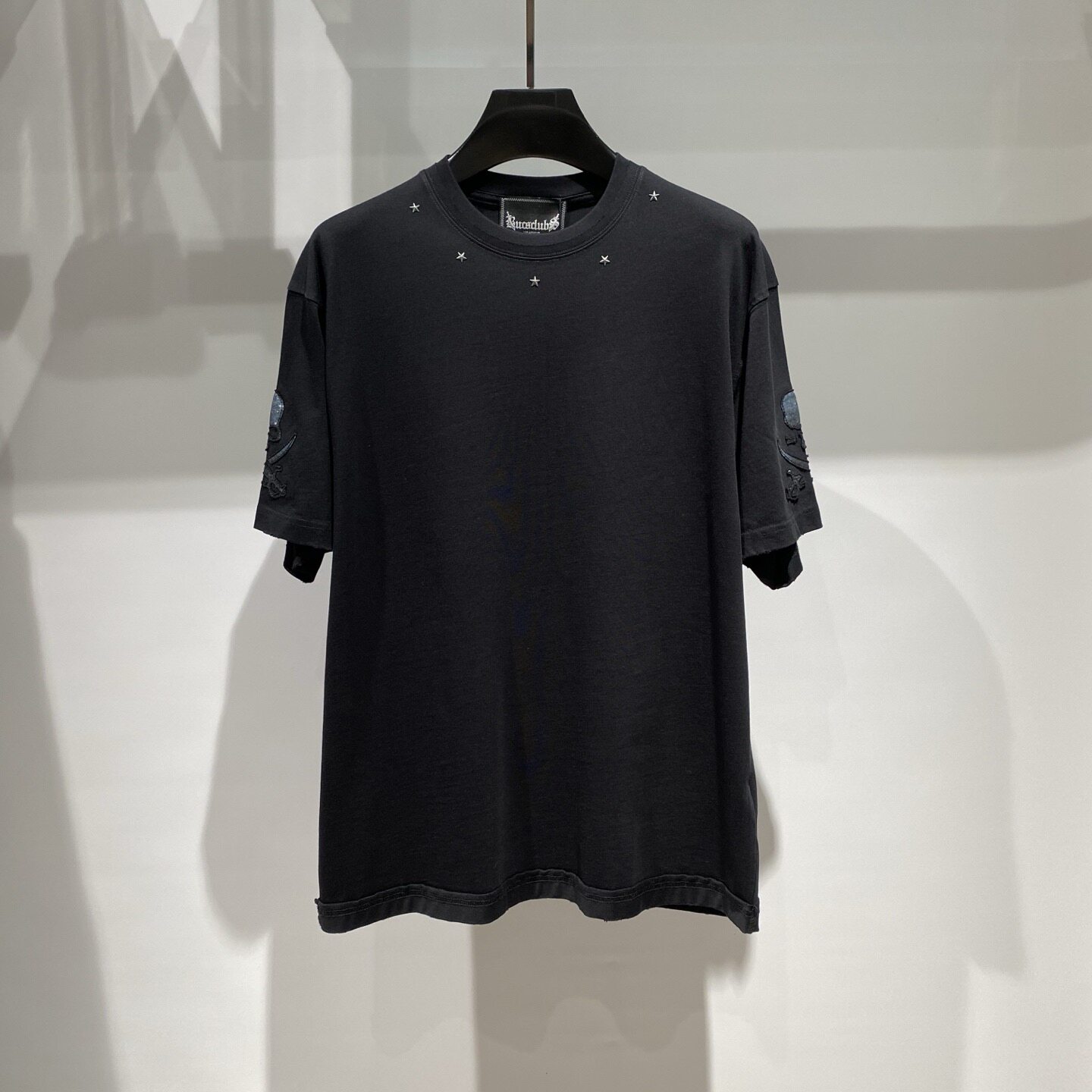 Dartin Bonaparto 26春夏星星铆钉logo字母刺绣印花男士短袖T恤