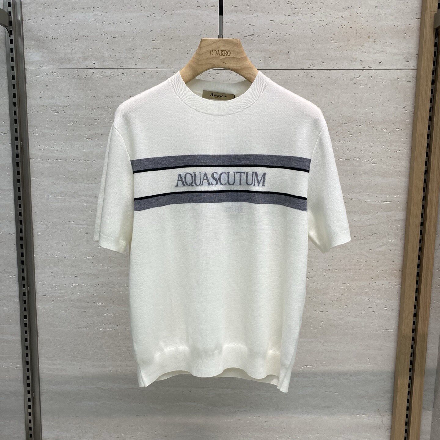 Aquascutum雅格狮丹 26秋冬logo字母男士羊毛针织短袖T恤 930390