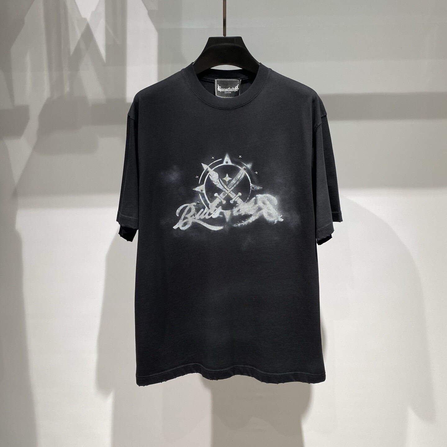 Dartin Bonaparto 26春夏双刀logo字母印花星星铆钉男士短袖T恤