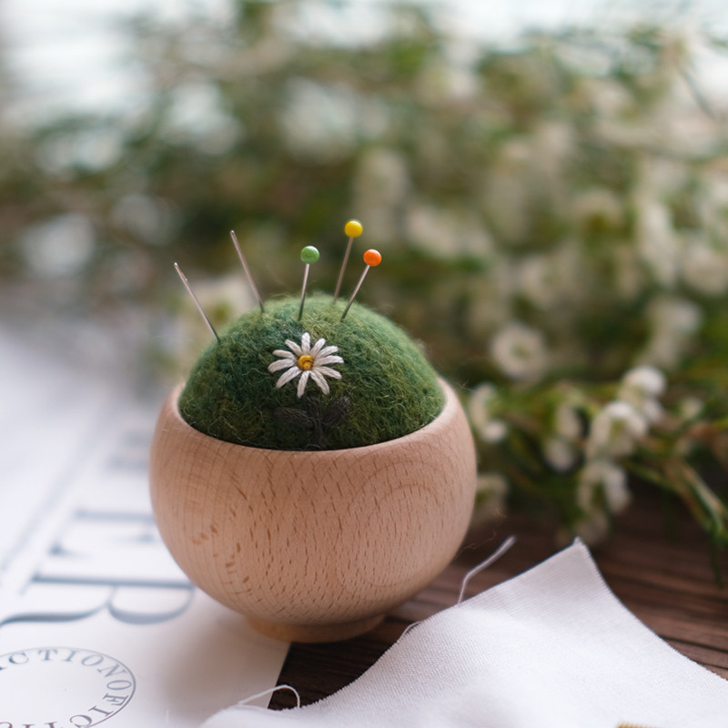 羊毛毡青苔戳戳乐手工diy材料包实木底座刺绣小雏菊针插摆件礼物,居家布艺,缝纫DIY材料套装,淘宝优惠券,粉丝福利购,淘宝优惠卷