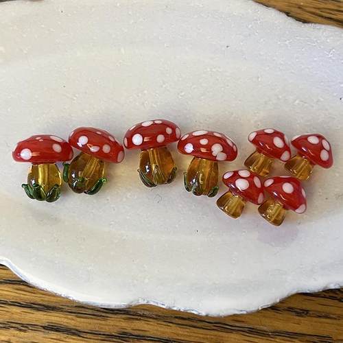 波点手作小蘑菇可爱风玻璃