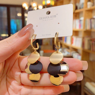 韩版 网红银针耳钉显脸瘦耳饰 气质几何扭曲亮片耳环大气高级感时尚