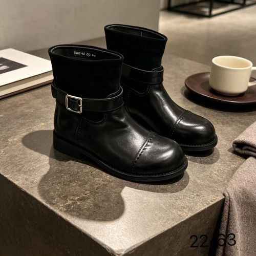 巴迪雅正品2026秋冬真皮女休闲时尚西部靴时装靴切尔西短靴22-63