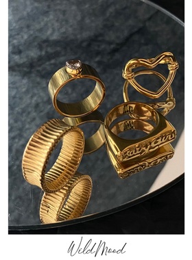 野生镂空爱心钛钢镀金戒指