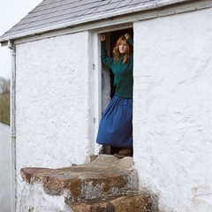 特价秋冬女士泡泡袖圆领羊毛马海毛混纺毛衣纯色针织衫百搭上衣