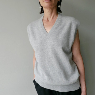 外贸尾单 针织背心灰色宽松百搭马甲上衣 荷兰单北欧简约风V领无袖