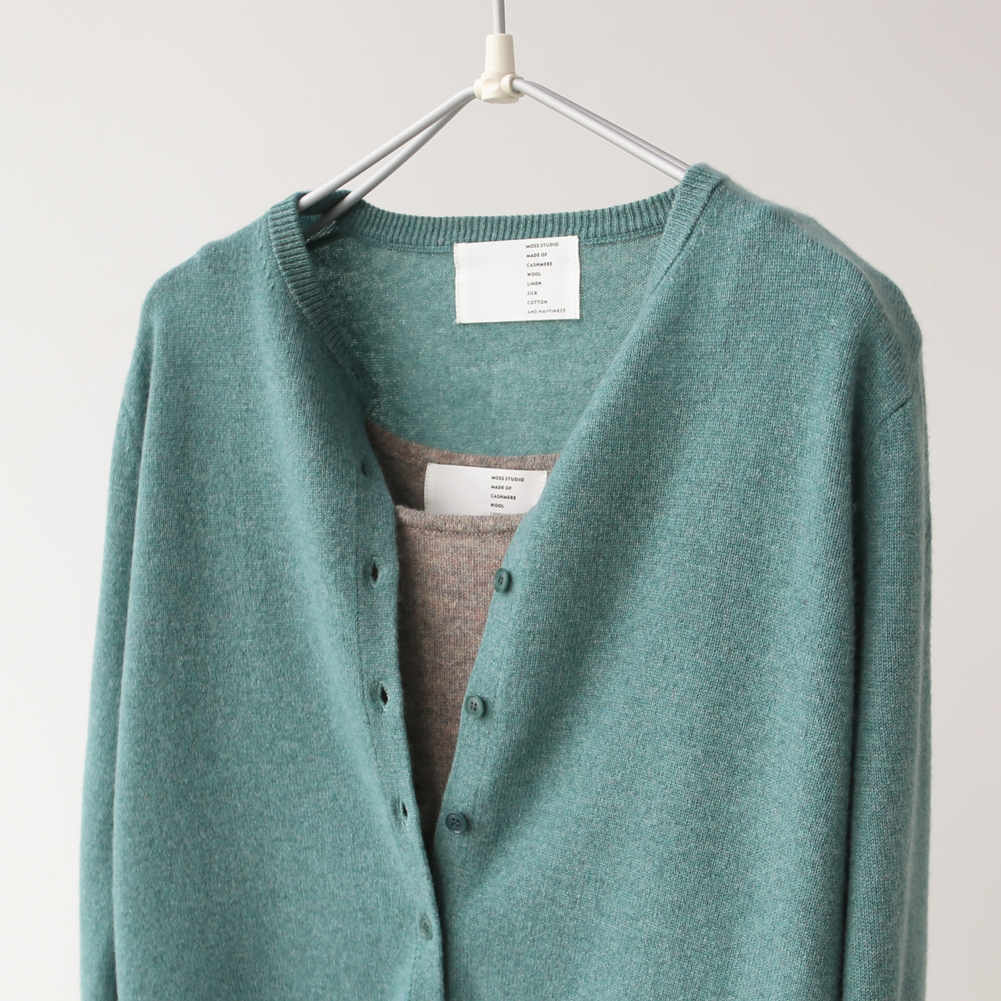 秋冬女士清冷感经典基础款百搭舒适保暖圆领羊绒针织开衫上衣