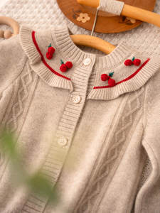 康赛妮儿童宝宝纯山羊绒外套女童羊绒开衫樱桃挂饰冬季厚款亲子装