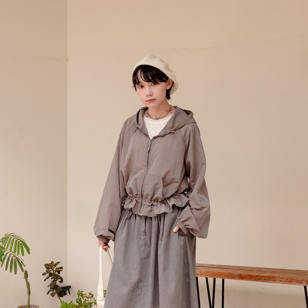 QUEENSHOP 2026秋冬新品女装点点荷叶抽绳连帽外套-深灰02071729